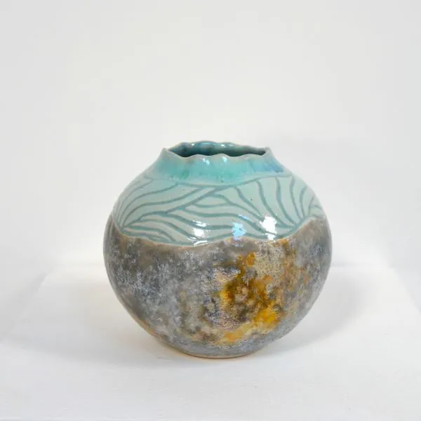 Belinda Glennon Small Rounded Lines Vessel 10 9H x 8W