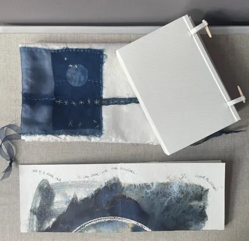 Anna S. King. 'Snow' (books, cover, bag)